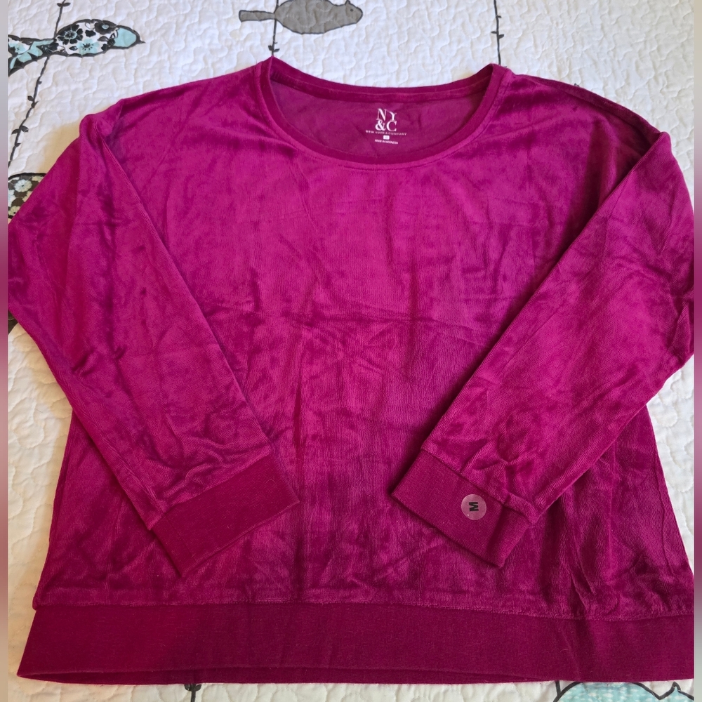 New York & Company Fuchsia Long Sleeve Velour Top